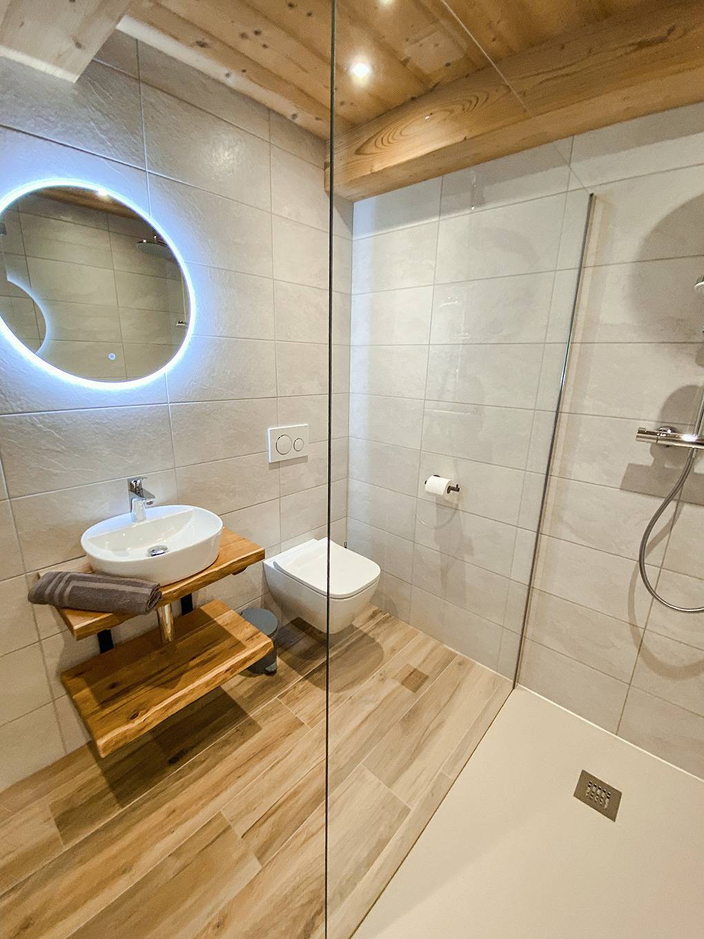 Ganze Ferienwohnung, F 018.010 - Chalet Ferme 1781 in Abondance, Les Portes du Soleil