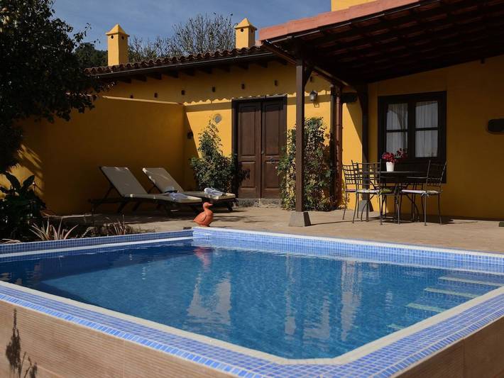 Casa rural para 2 personas, con terraza y jardín en El Rosario