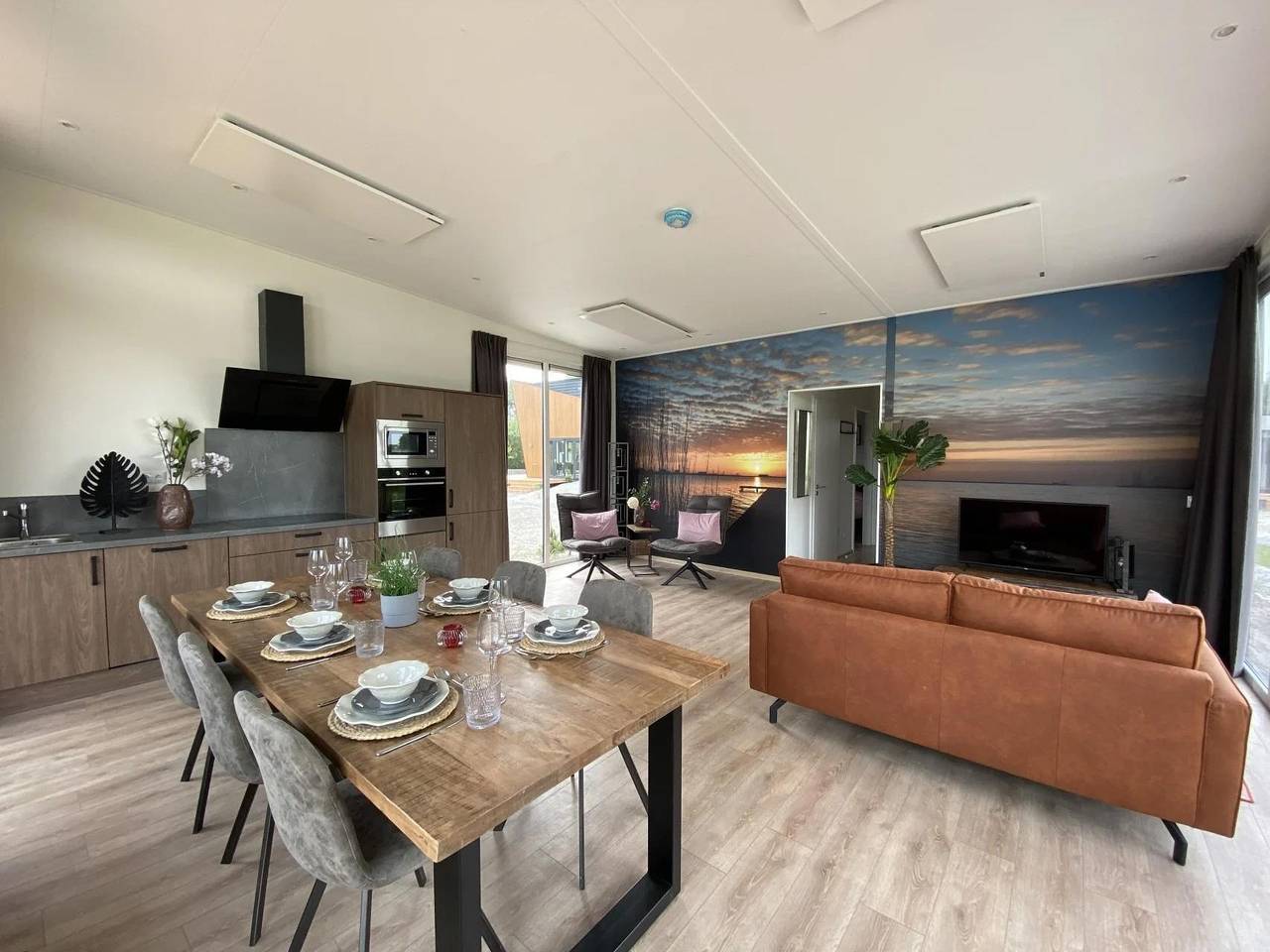 Europarcs Hindeloopen — Just Nature Miva 6 in Hindeloopen, IJsselmeer