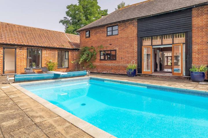 Cottage for 7 people, with garden and pool - 1