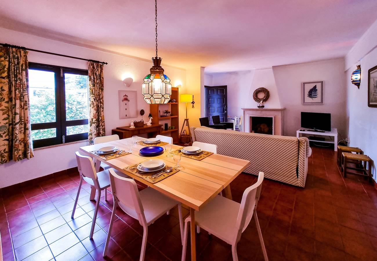 Geheel appartement, Vakantieappartement voor 4 personen met terras in Monte Gordo, Faro District