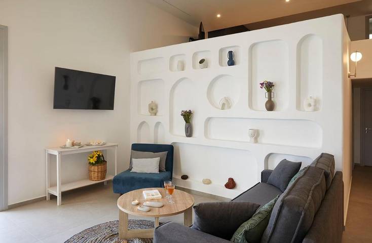 Location de vacances pour 6 personnes, avec Jacuzzi et Terrasse ainsi que Piscine et Vue dans Finikas