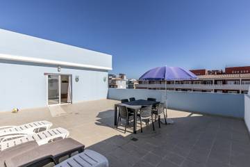 Gîte pour 4 personnes, avec piscine et terrasse, adapté aux familles à Puertito de Güímar