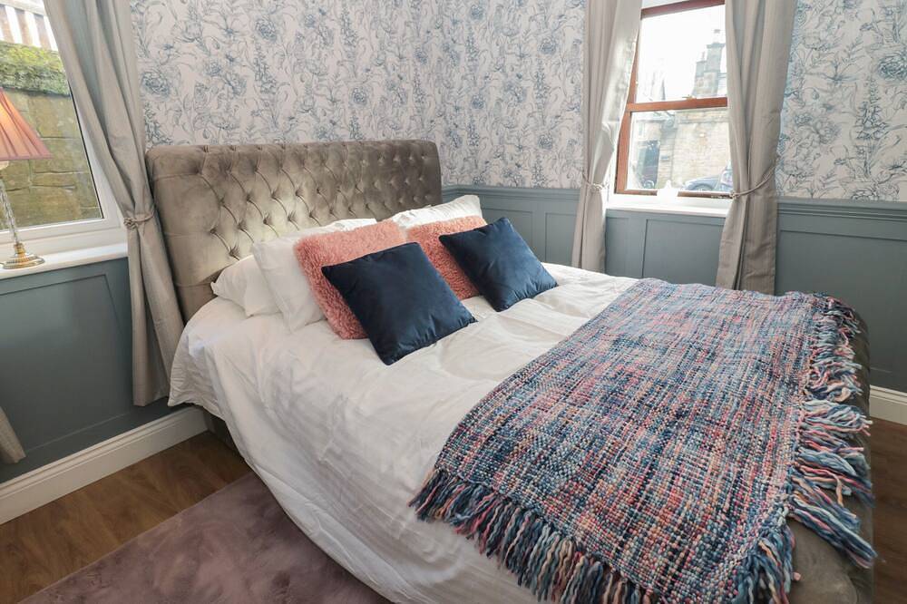 The Vault House, pet friendly, luxury holiday cottage in Bellingham in Bellingham (UK), Kielder Forest Park
