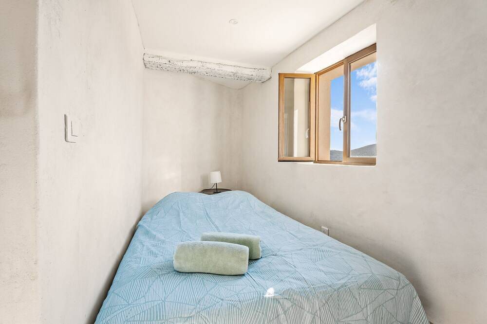 Le Cocon de la Combe - Maisonnette pour 4p in Coursegoules, Region de Cannes