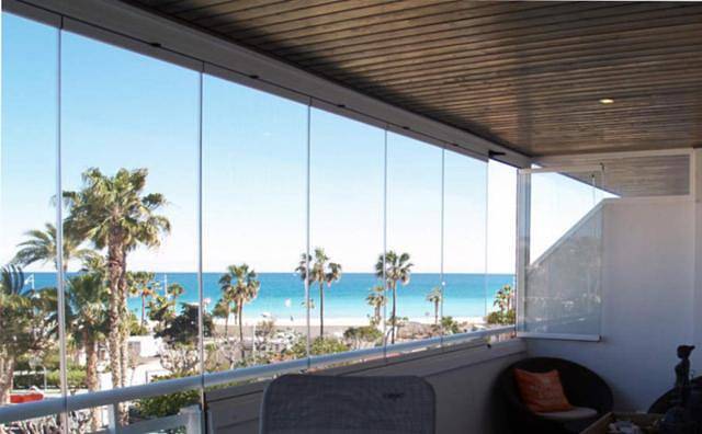 Apartamento para 6 personas, con vistas y piscina además de piscina para niños y jardín en L'Albir