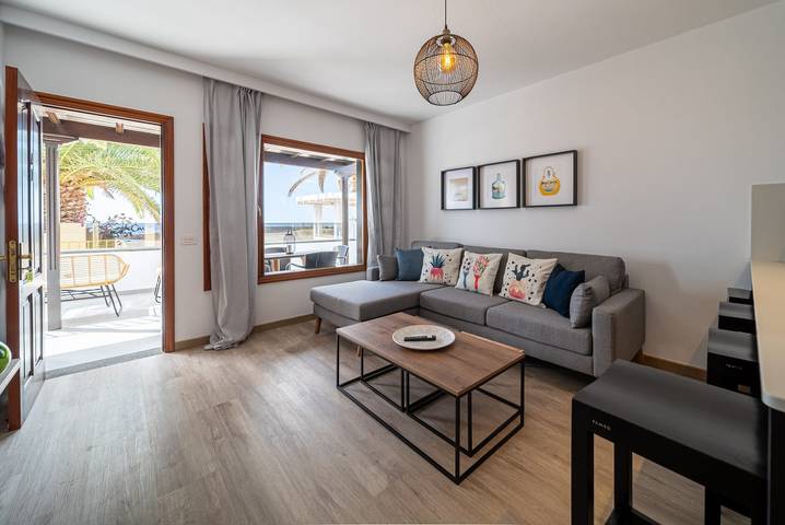 Casa vacanze 'Callao' con vista mare, terrazza privata e Wi-Fi in Playa Honda, San Bartolome
