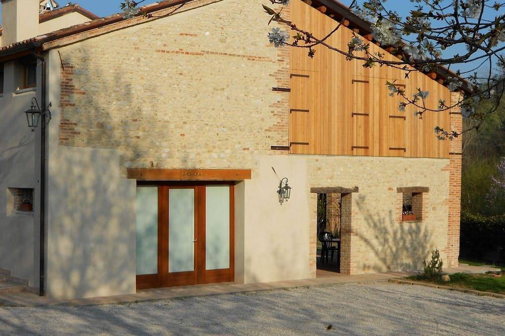 Ganze Wohnung, Erdgeschosswohnung in Asolo in Asolo, Treviso Provinz