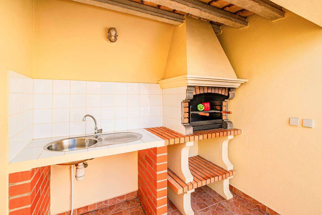 Villa Atlantis in Guia, Faro Distrikt