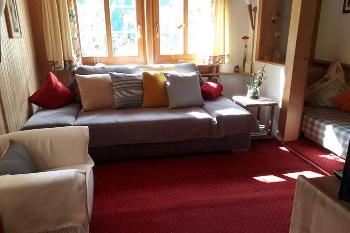 Ferienhaus für 6 Personen, mit Balkon und Garten am Vierwaldstättersee