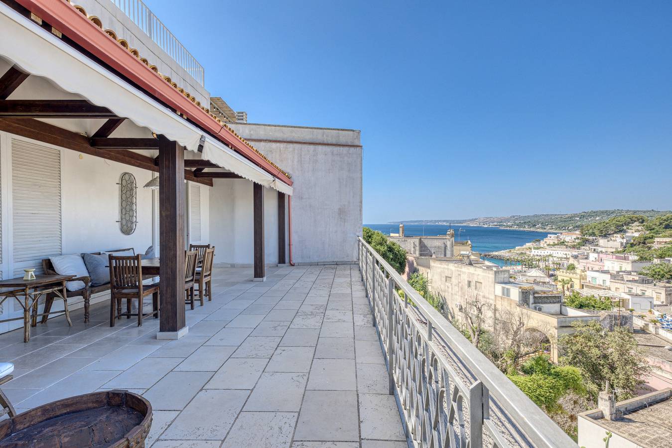 Appartamento intero, Villa 'Blu La Patronale' con vista mare, piscina in comune e Wi-Fi in Castro (Lecce), Provincia di Lecce