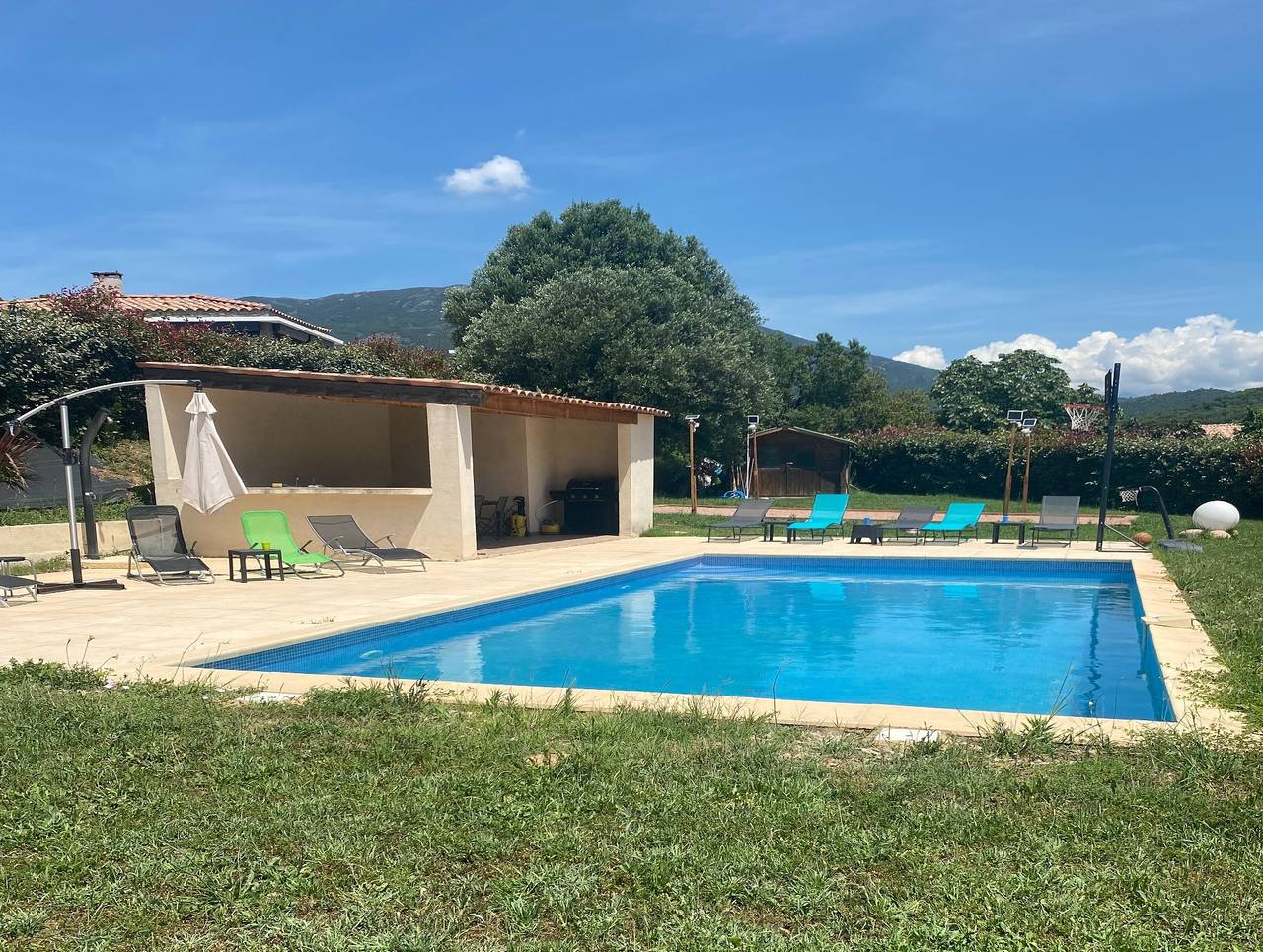 Ganze Wohnung, Ferienwohnung für 4 Personen mit Pool in Peri, Ajaccio und Umgebung