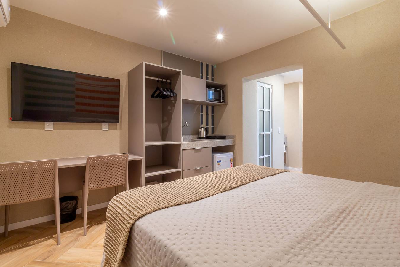 Entire apartment, Cosy a few steps from Copacabana Beach | Q16 in Copacabana, Rio de Janeiro