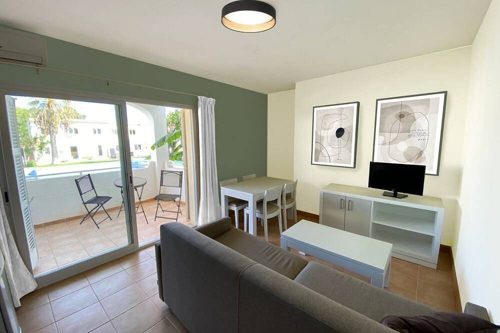 Ganze Wohnung, Deluxe Apartment with pool view in Cala Anguila, Manacor