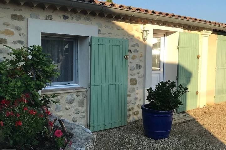 Maison avec piscine dans les champs de lavande  proche des Gorges du Verdon in Bras-d'Asse, Alpes-de-Haute-Provence