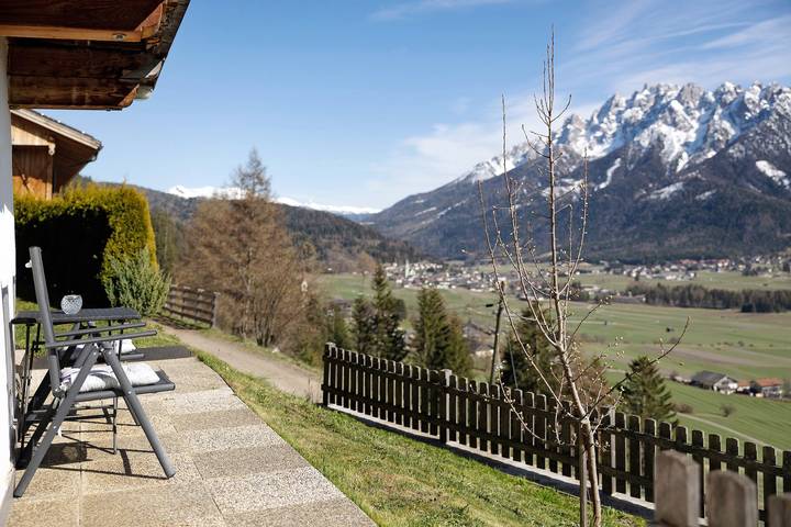 Appartamento intero, Appartamento 'Wegscheiderhof' con vista sulle montagne, terrazza privata e Wi-Fi in Santa Maria (Dobbiaco), Dobbiaco