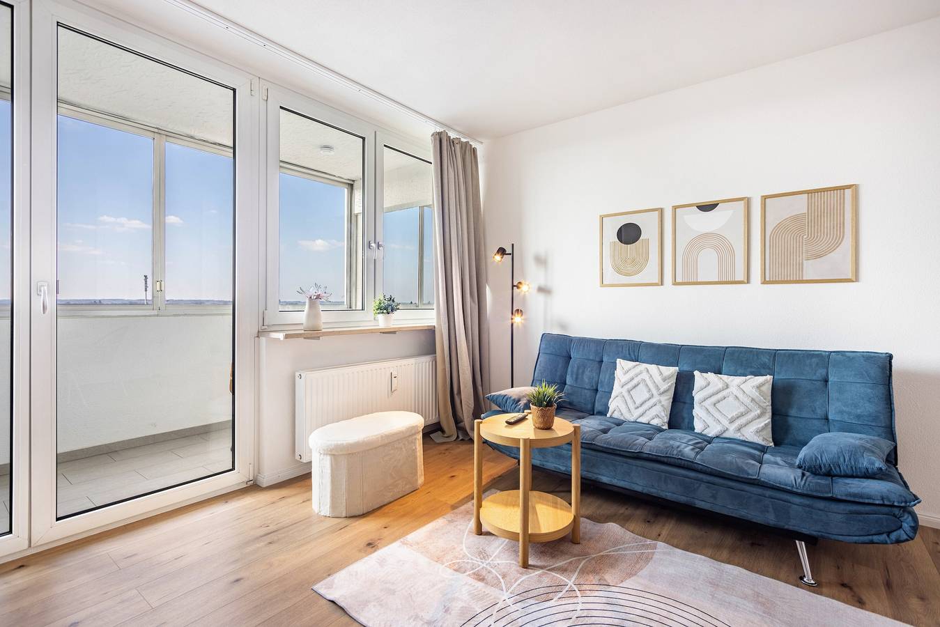 Ganze Wohnung, Apartment 'Fewo Sonnenaufgang, Ausblick' mit Gemeinschaftsterrasse, Balkon & Wlan in Augsburg, Bayerisch Schwaben