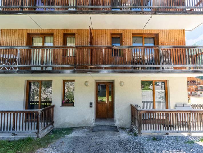 Chalet pour 6 personnes, avec balcon et piscine, animaux acceptés à Les Orres