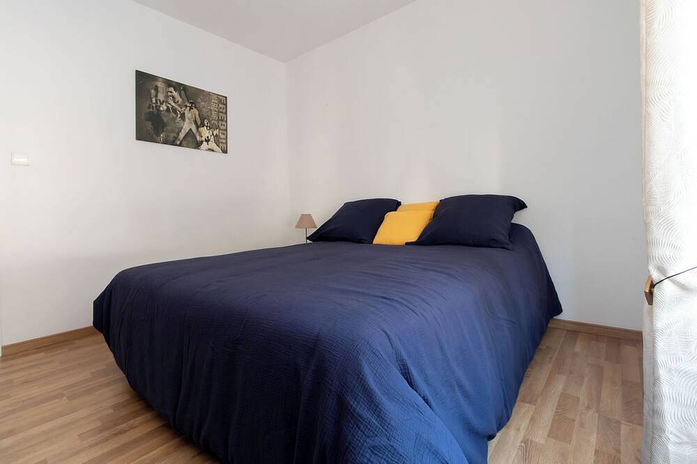 Villa la salamandre sleeps 10. Quiet, swimming pool, bowling green and private parking lot in La Verdière, Brignoles Region