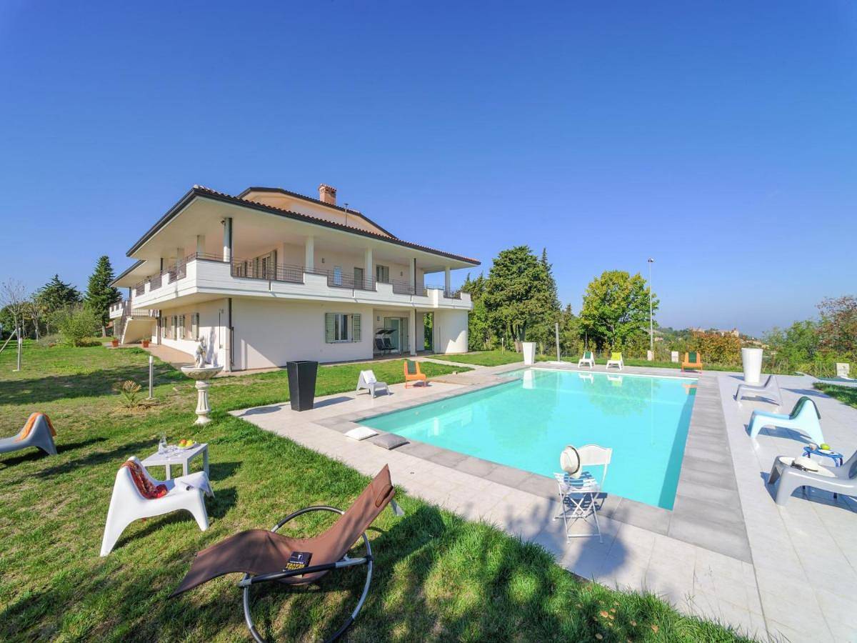 Grand Villa in Tavullia in Tavullia, Pesaro-Urbino