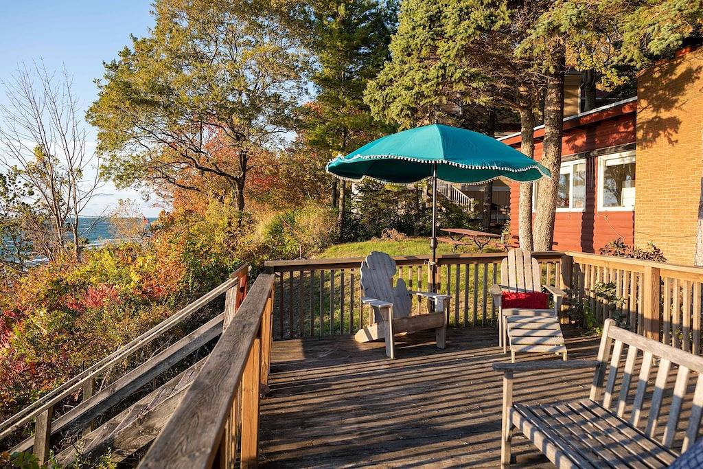 Low-bluff cottage with private Lake Michigan beach in Macatawa, Allegan County