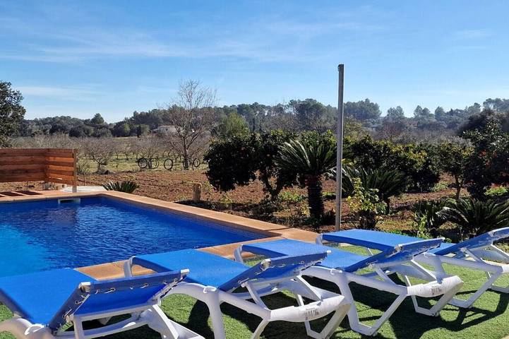 Finca für 4 Personen, mit Terrasse und Garten in Sencelles