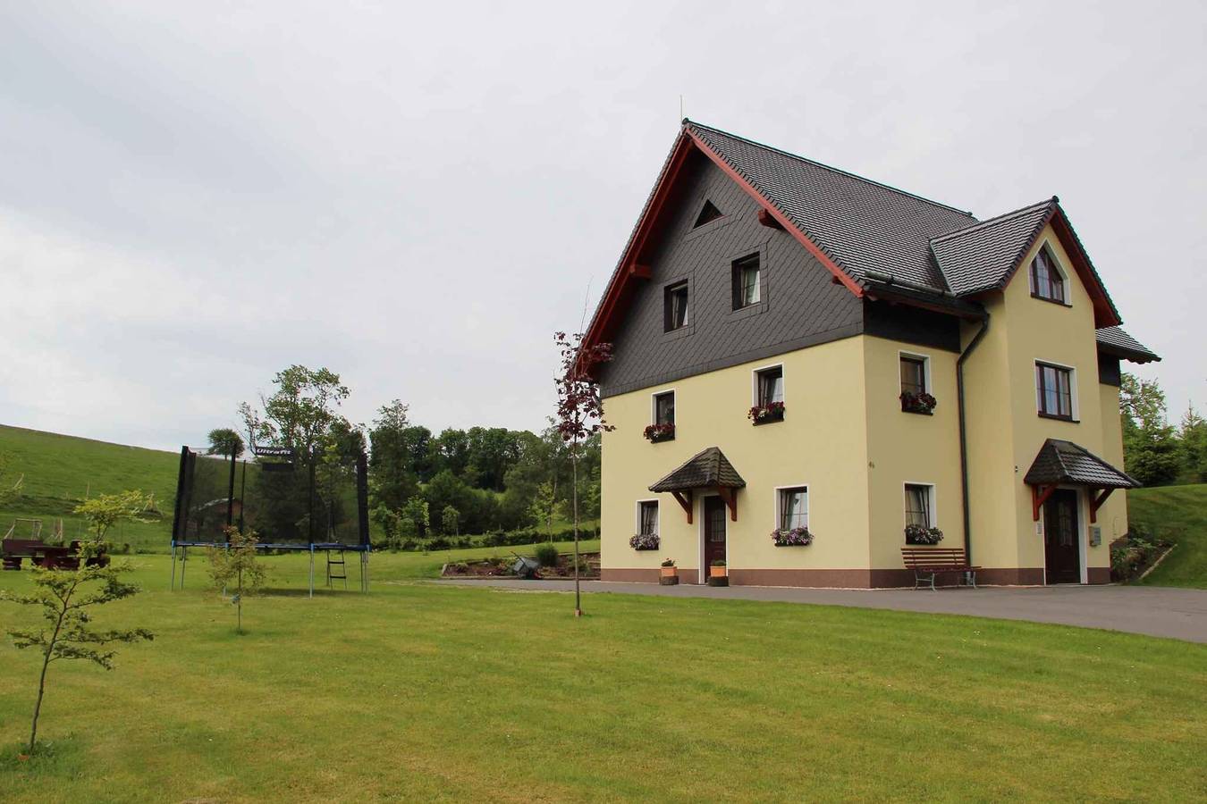 Ganze Ferienwohnung, Ferienwohnung mit Poolnutzung  in Dorfchemnitz, Chemnitz und Umgebung