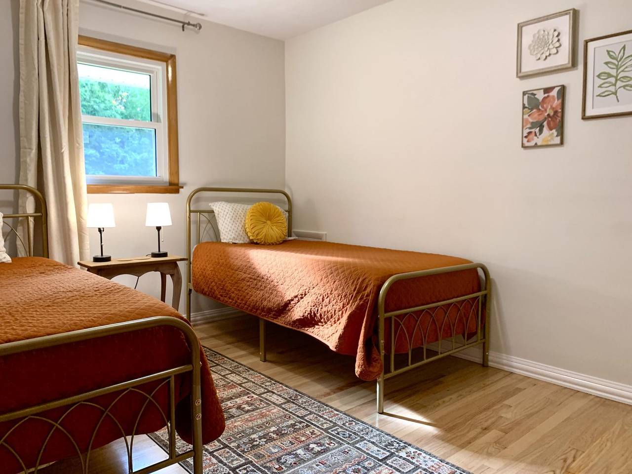 |Hot Tub| Hazel Acres| Quiet Getaway | Notre Dame in Saint Joseph County (IN)