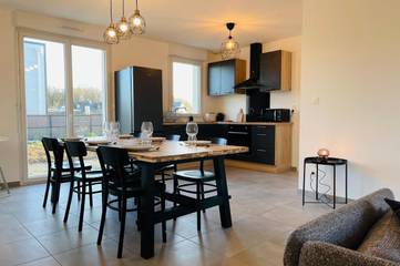 Gîte pour 6 personnes, avec terrasse et jardin à Cerelles