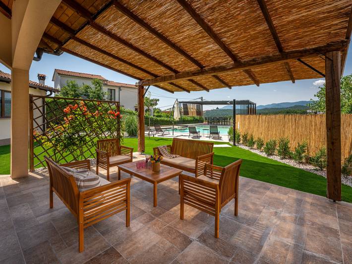 Ferienhaus für 8 Personen, mit Ausblick und Terrasse sowie Garten in Kvarner Bucht - 3