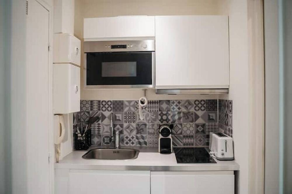 Entire apartment, Romantic & connected 10 min from line 14 + parking lot in Villejuif, Val-de-Marne