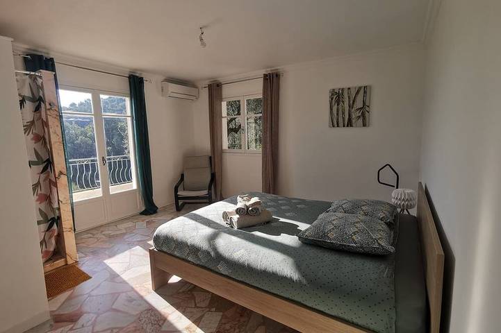 Séjour en Pleine Nature, vue Imprenable, Jacuzzi in Contes, Mittelmeerküste (Frankreich)