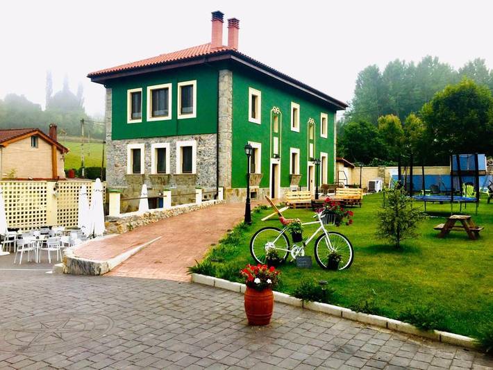 Auberge pour 2 personnes, avec vue ainsi que piscine et jardin - 1