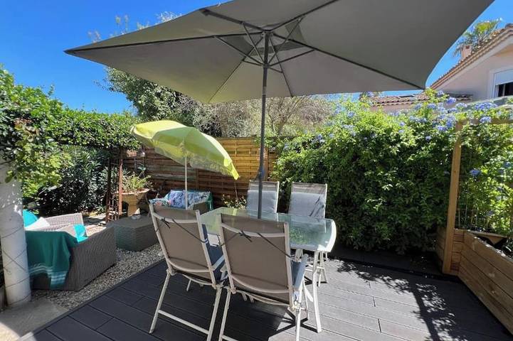Appartement de vacances pour 3 personnes, avec Terrasse et Jardin