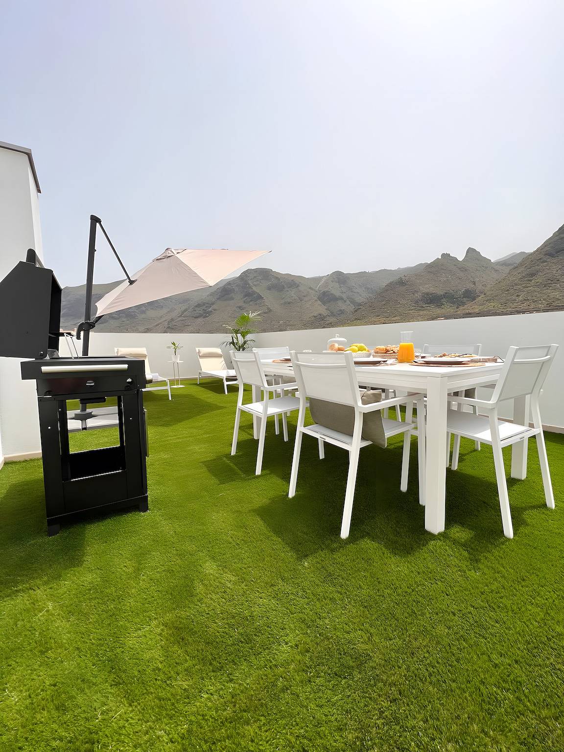 Appartement entier, Appartement de vacances 'Apto Moderno Con Vistas Únicas' avec vue sur la mer, terrasse privée et Wi-Fi in Los Silos, Tenerife du Nord