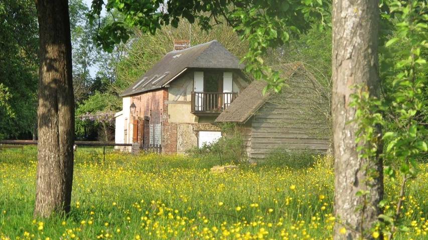 Location de vacances pour 6 personnes, avec Terrasse ainsi que Jardin et Vue à Saint-Germain-d'Aunay