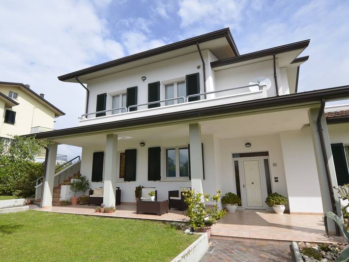 Villa per 5 persone, con Balcone e Terrazza nonché Giardino a Tavullia