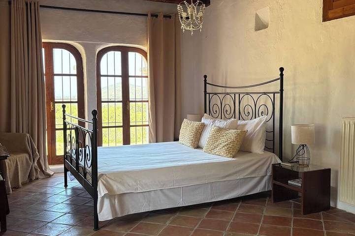 Villa pour 12 personnes, avec jardin, animaux acceptés à Roca Llisa - 4