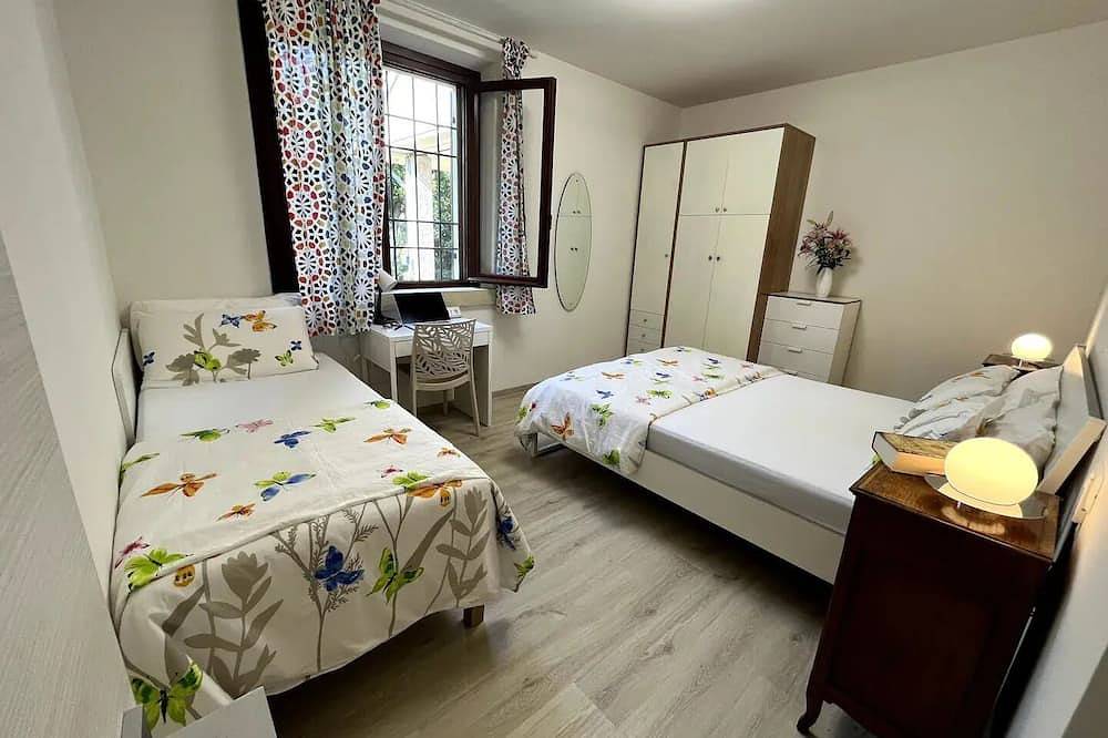 Ganze Wohnung, Bright and quiet apartment with garden, pets allowed. in Ponti sul Mincio, Gardasee-Berge