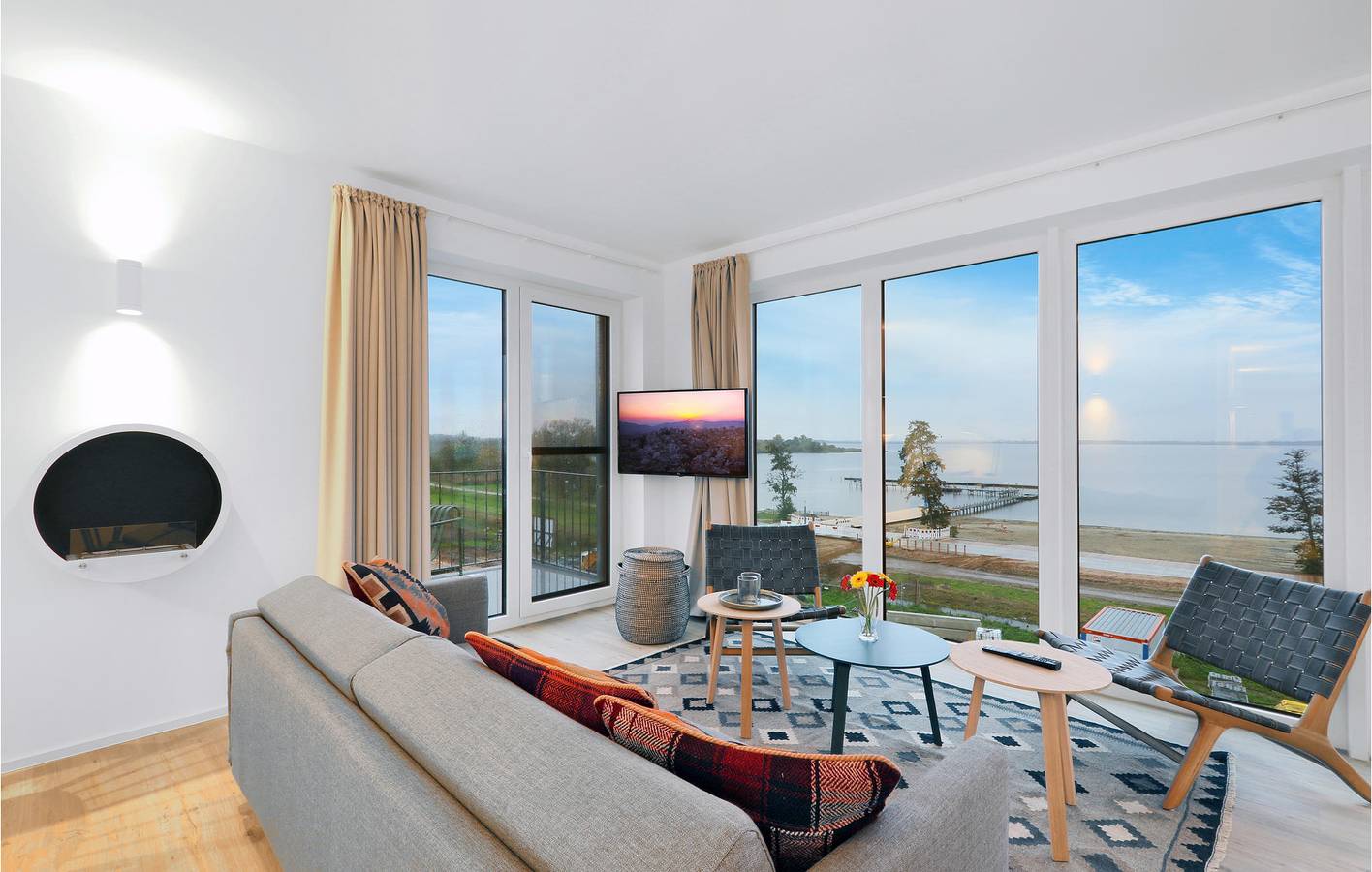 Ganze Ferienwohnung, Stilvolles Apartment mit Terrasse & Parkplatz, Nähe Fluss in Marissa Ferienpark, Lembruch