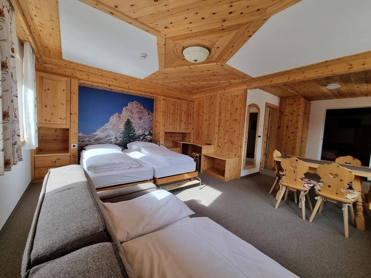 Hotel Borest in Colfosco, Corvara in Badia