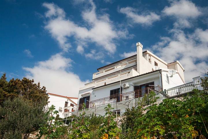 Ferienwohnung für 3 Personen, mit Balkon in Baska - 2