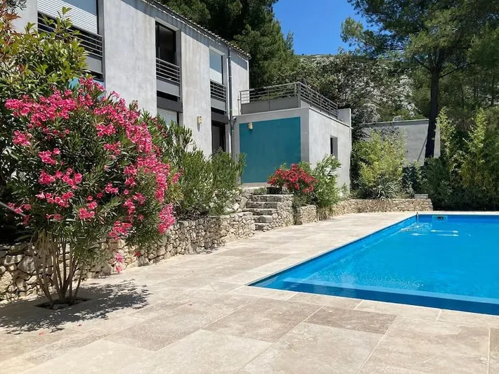 Chalet para 10 personas, con jardín además de piscina y vistas, Se admiten mascotas - 1