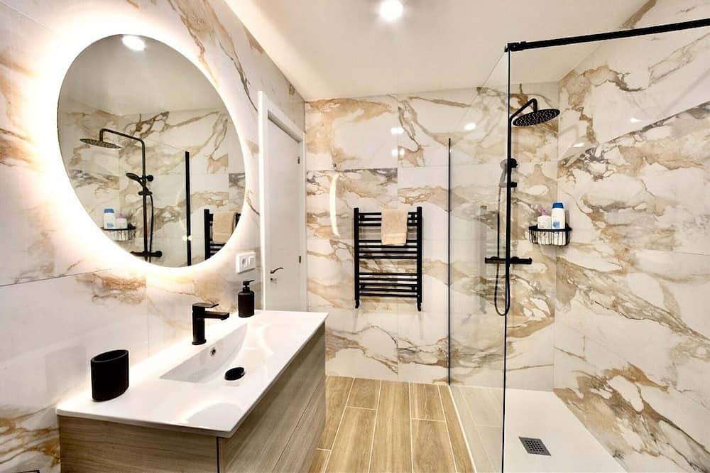 Entire apartment, Lucus Patio by Lugo Collection in Lugo, Lugo Province