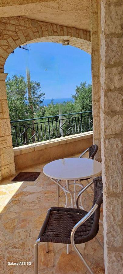 Agriturismo per 2 persone, con terrazza e giardino nonché panorama a Corfù