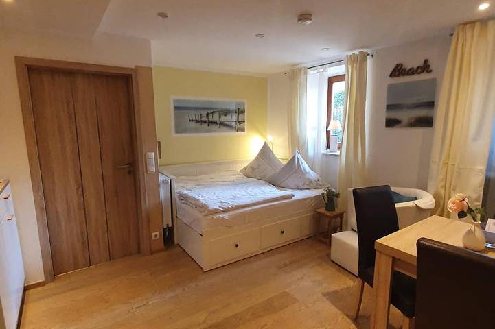 Ganze Wohnung, Ferienwohnung Vogtareuth im Erdgeschoss in Vogtareuth, Landkreis Rosenheim