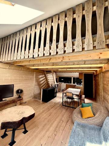 Maison de campagne pour 8 personnes, avec vue ainsi que terrasse et jardin dans La Sambuy-Seythenex
