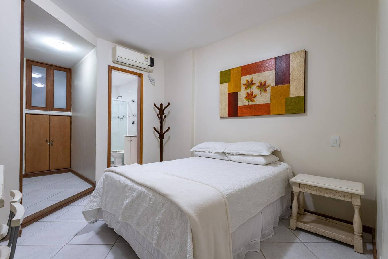 Entire apartment, 2 minutes from Copacabana beach | A303 in Copacabana, Rio de Janeiro