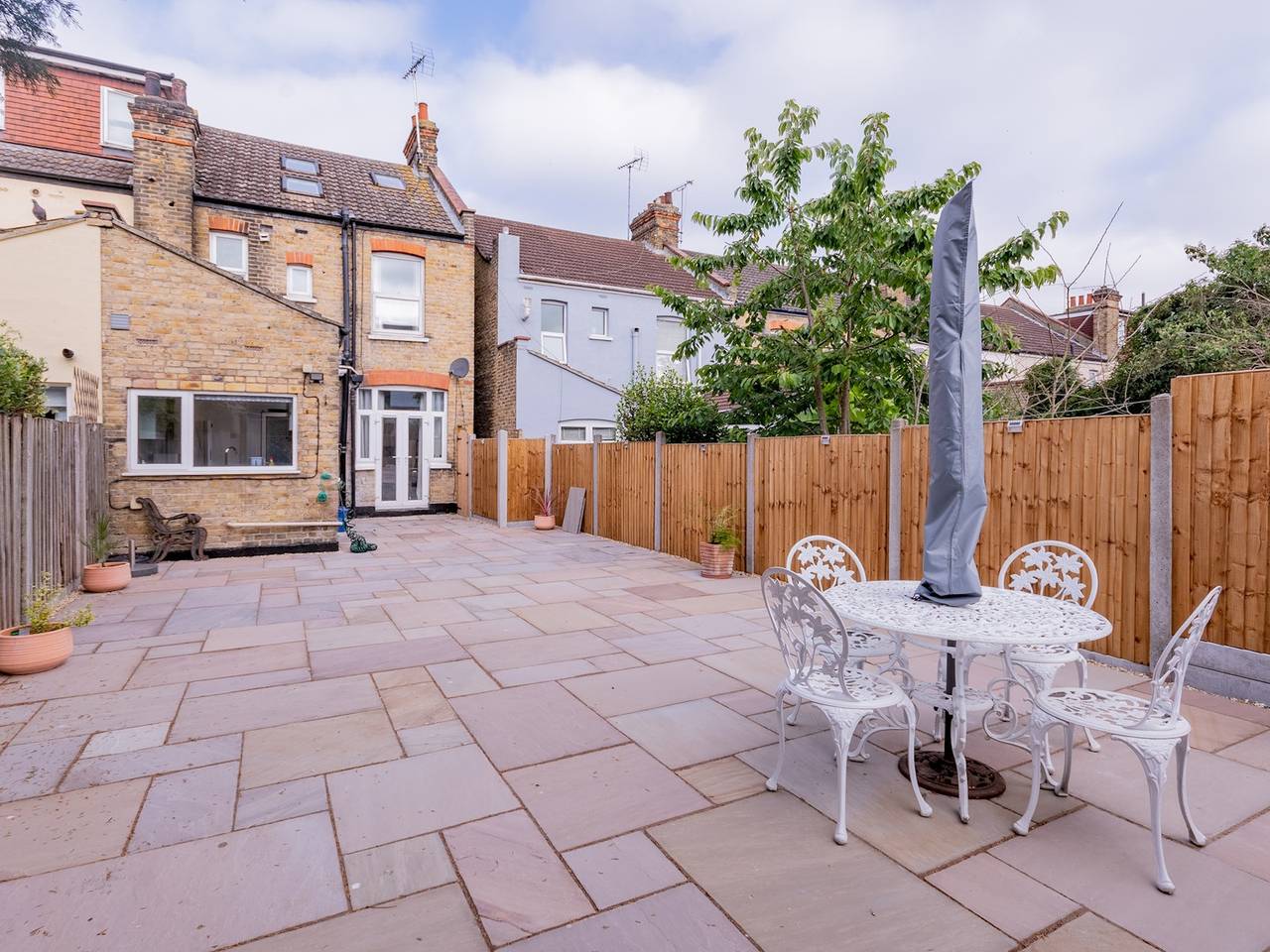 Apartamento entero, Pass the Keys | Comfortable Flat with Patio | Sleeps 4 in Southend-on-Sea, Este de Inglaterra