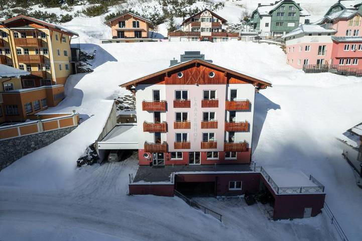Hotel für 3 Personen, mit Terrasse und Sauna sowie Ausblick in Untertauern